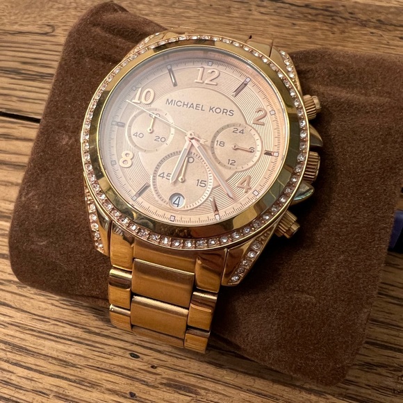 Michael Kors Women's Ritz Stainless Steel Watch With Crystal Top Ring - Picture 2 of 3